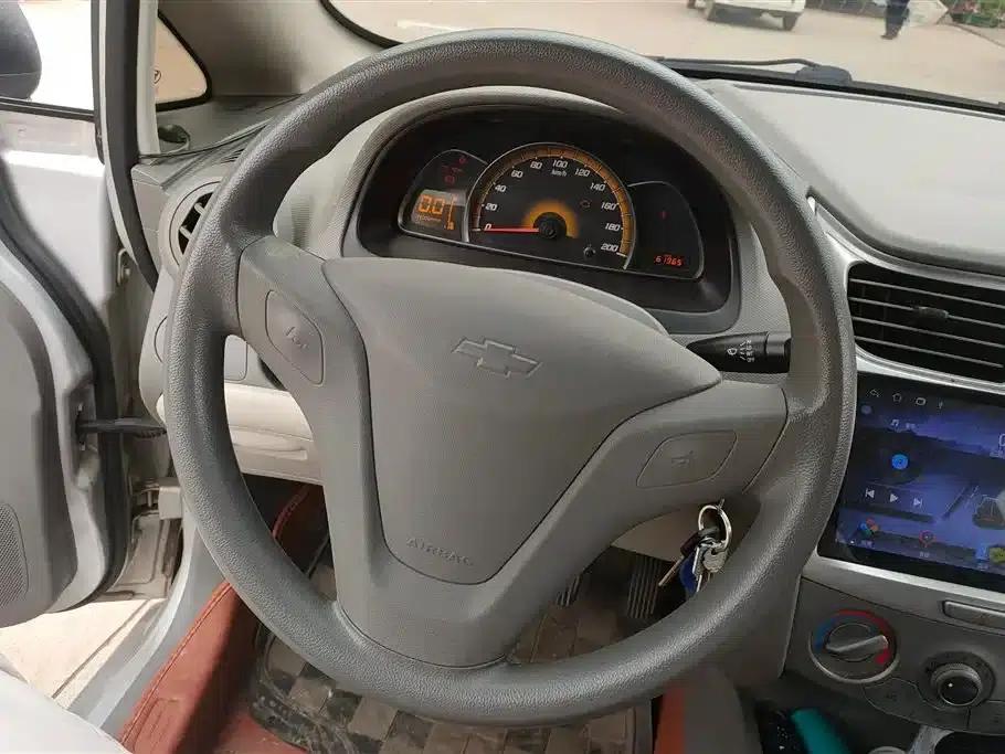 Chevrolet Sail 2011 Sedan 1.4L Manual Happiness Edition — миниатюра 15
