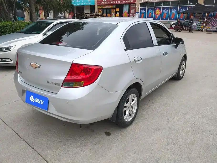 Chevrolet Sail 2011 Sedan 1.4L Manual Happiness Edition — миниатюра 3