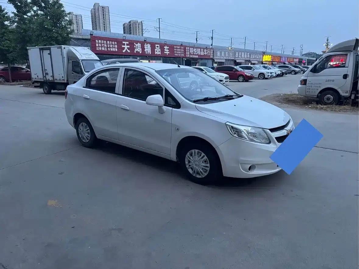 Chevrolet Sail 2013 Sedan 1.2L Manual Ideal Edition — миниатюра 5