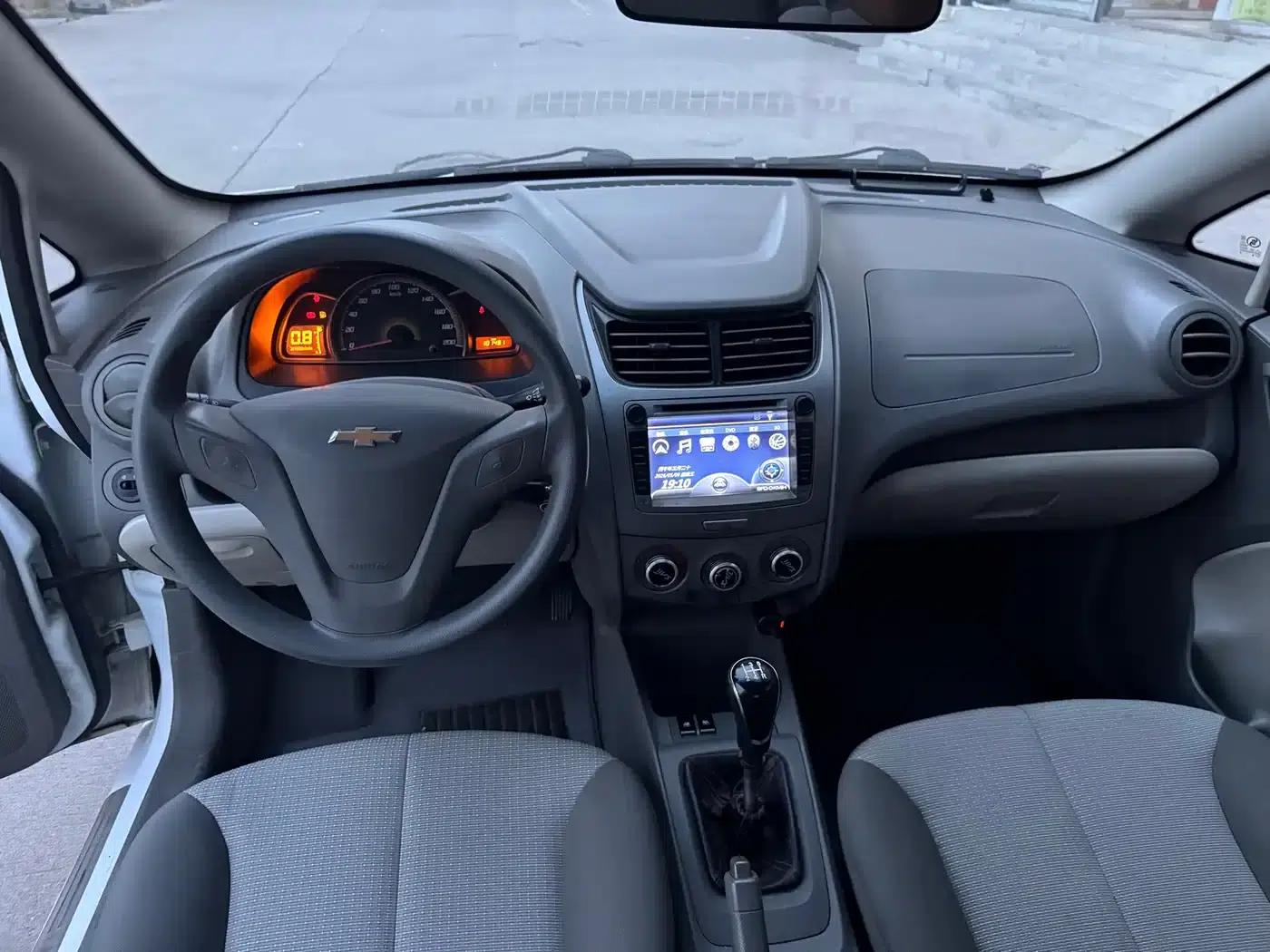 Chevrolet Sail 2013 Sedan 1.2L Manual Ideal Edition — миниатюра 8