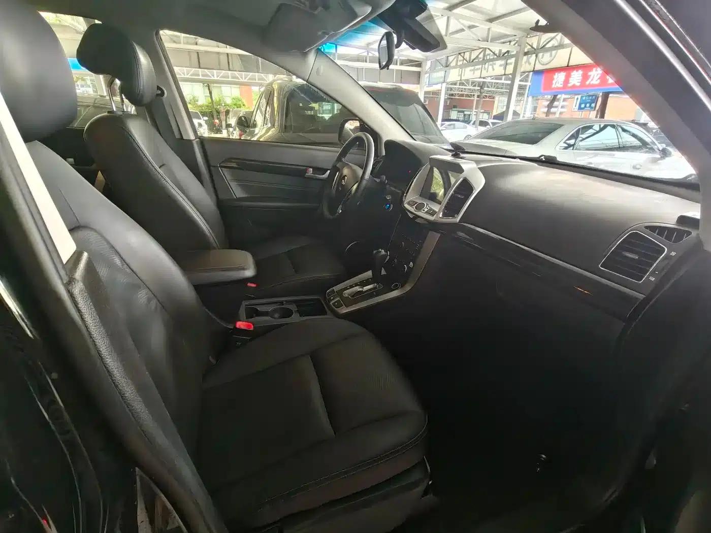 2014 Chevrolet Captiva 2.4L 4WD Flagship Edition 7-Seater — миниатюра 11