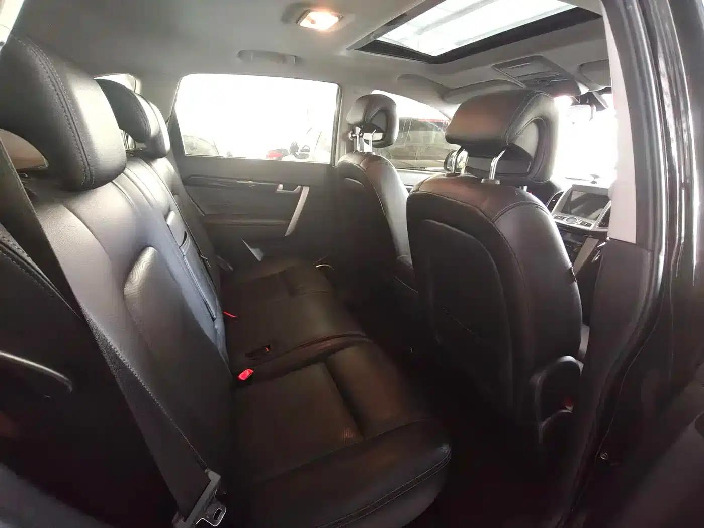 2014 Chevrolet Captiva 2.4L 4WD Flagship Edition 7-Seater — миниатюра 12