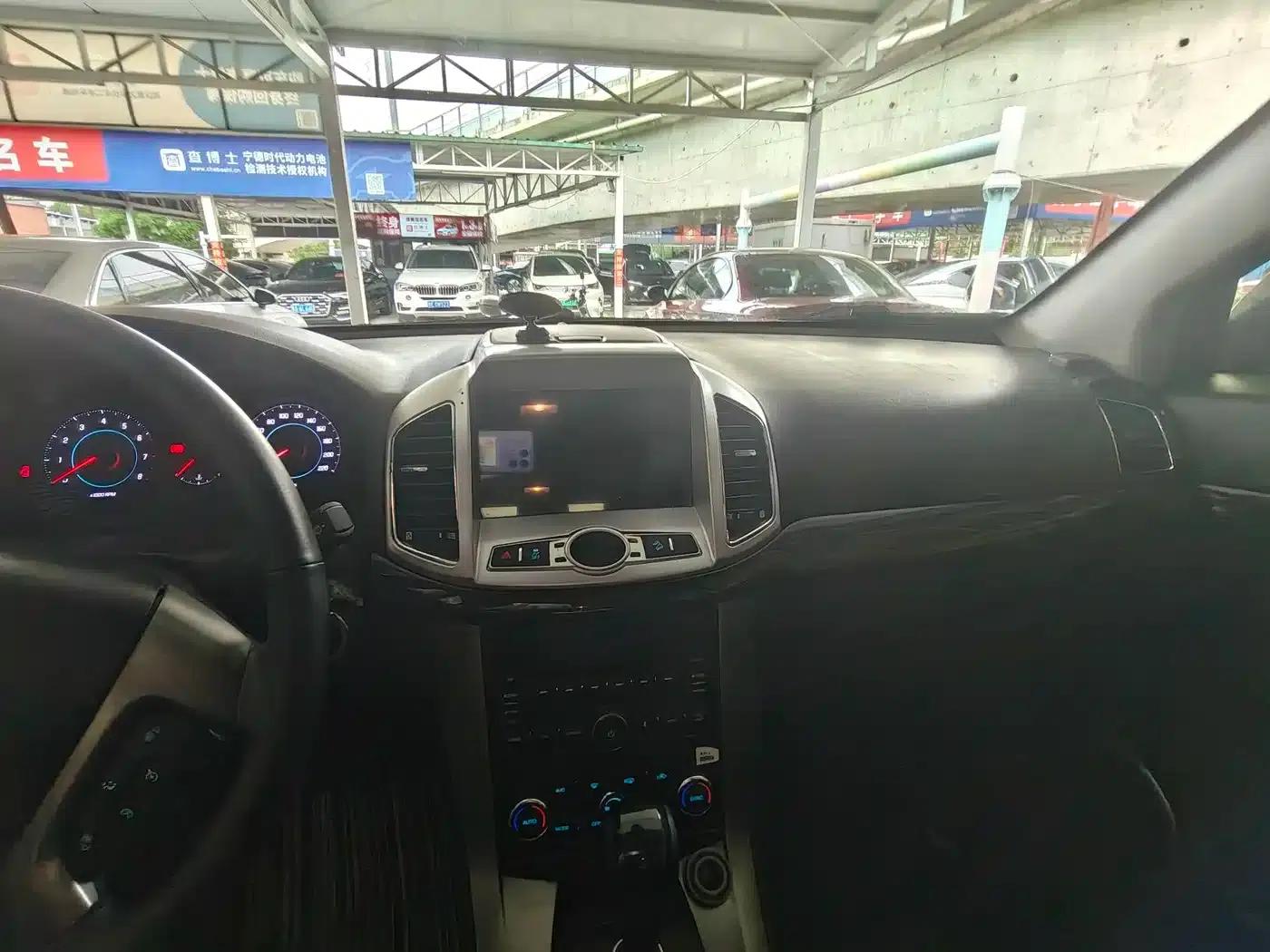 2014 Chevrolet Captiva 2.4L 4WD Flagship Edition 7-Seater — миниатюра 6