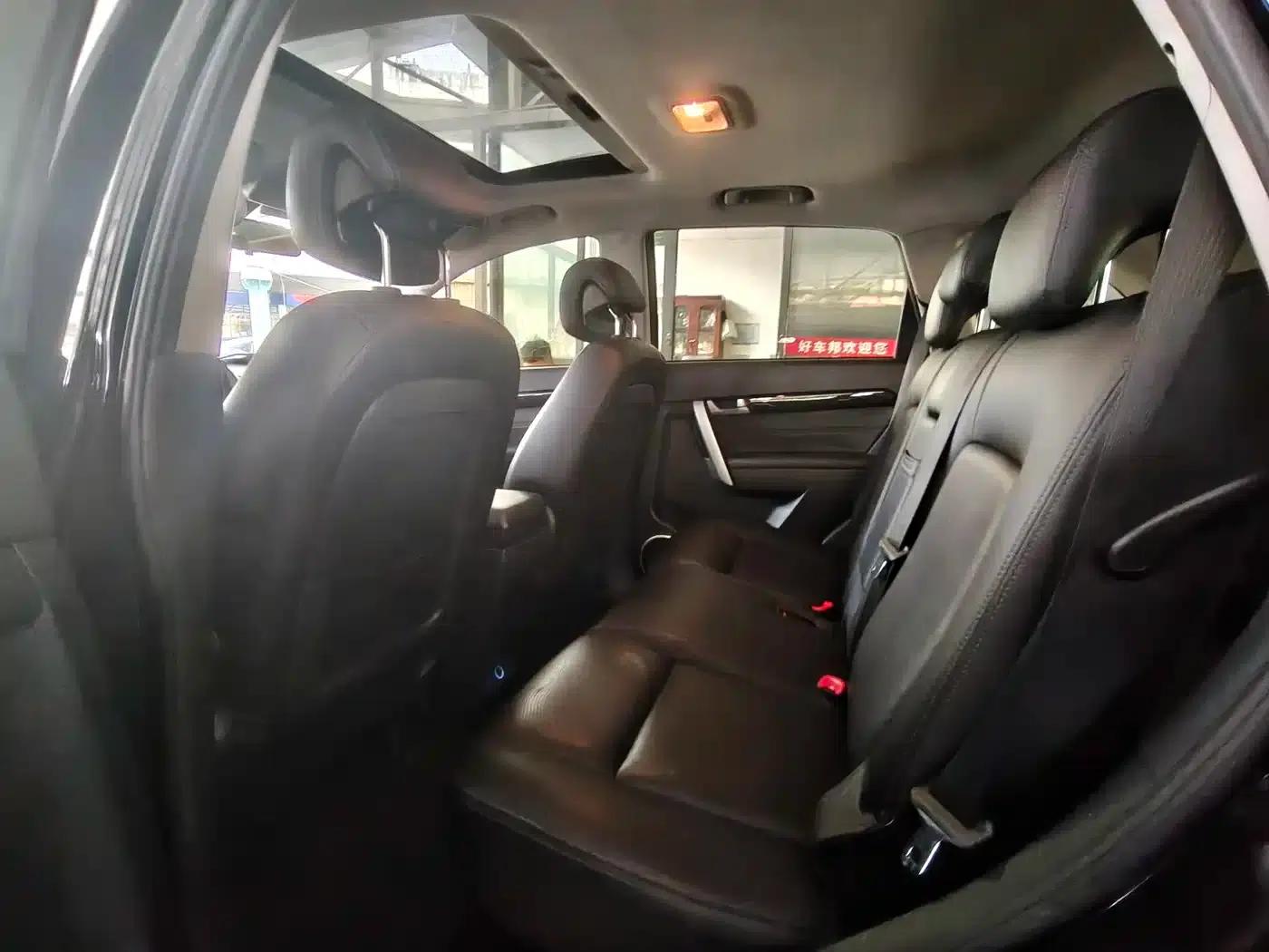 2014 Chevrolet Captiva 2.4L 4WD Flagship Edition 7-Seater — миниатюра 8