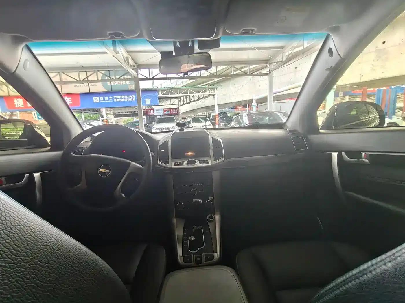 2014 Chevrolet Captiva 2.4L 4WD Flagship Edition 7-Seater — миниатюра 10