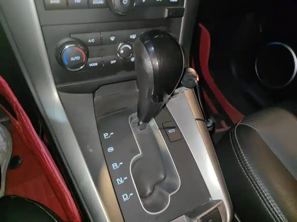 2015 Chevrolet Captiva 2.4L 4WD Flagship Edition 7-Seater — миниатюра 11