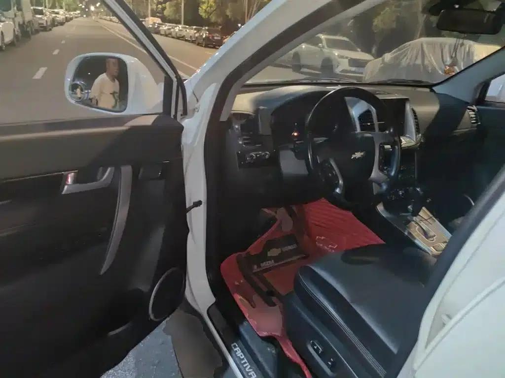 2015 Chevrolet Captiva 2.4L 4WD Flagship Edition 7-Seater — миниатюра 13