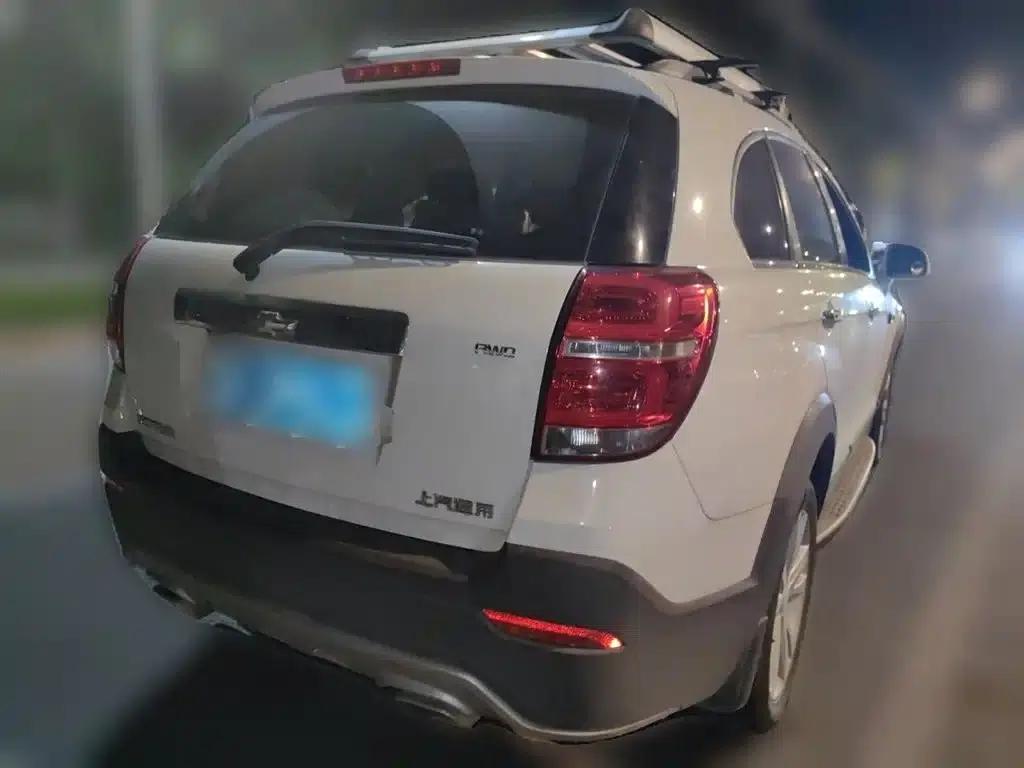 2015 Chevrolet Captiva 2.4L 4WD Flagship Edition 7-Seater — миниатюра 5