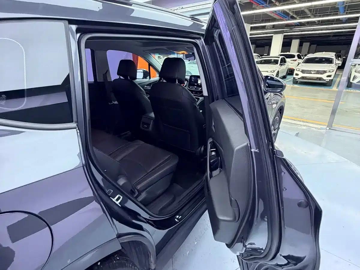 2020 Chevrolet Orlando Mild Hybrid Redline 530T Automatic Luxury Edition (5+2 models) — миниатюра 11