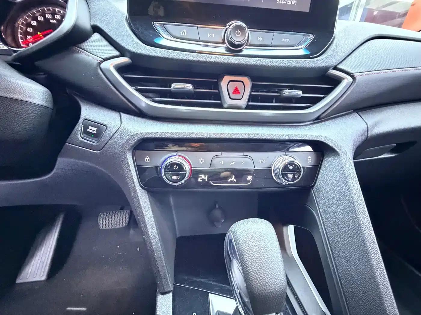 2020 Chevrolet Orlando Mild Hybrid Redline 530T Automatic Luxury Edition (5+2 models) — миниатюра 15