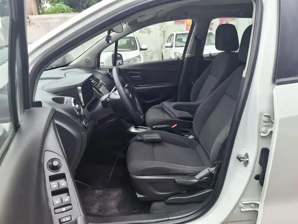 Chevrolet Trax 2014 1.4T Automatic 2WD Comfort Model — миниатюра 15