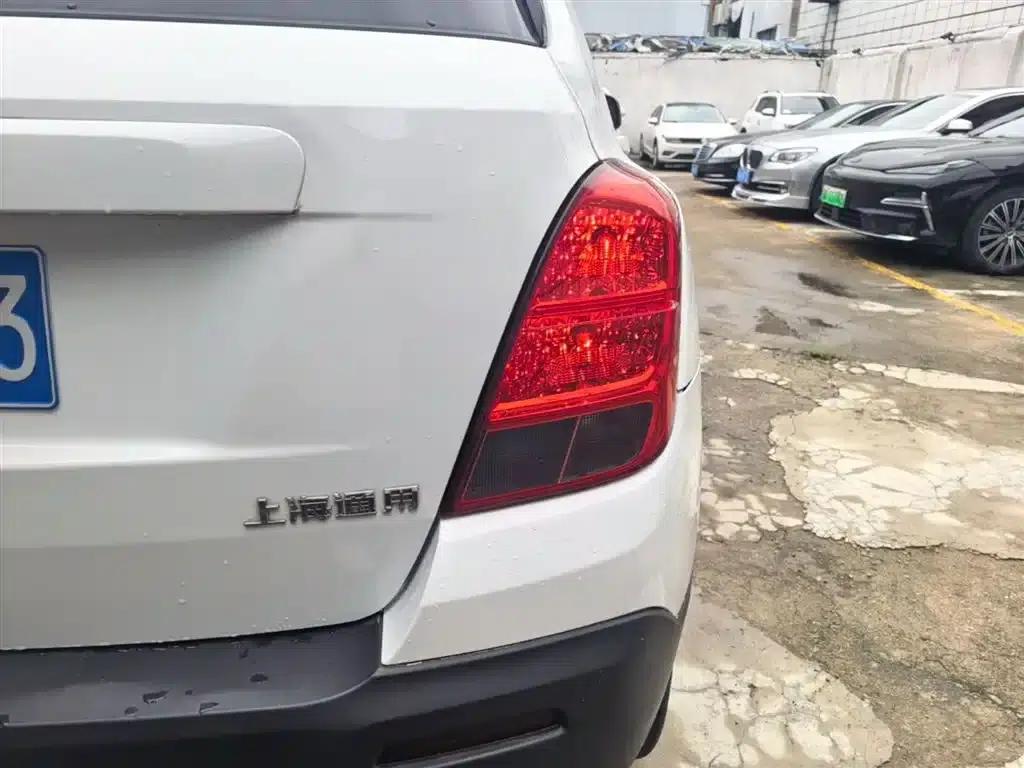 Chevrolet Trax 2014 1.4T Automatic 2WD Comfort Model — миниатюра 8