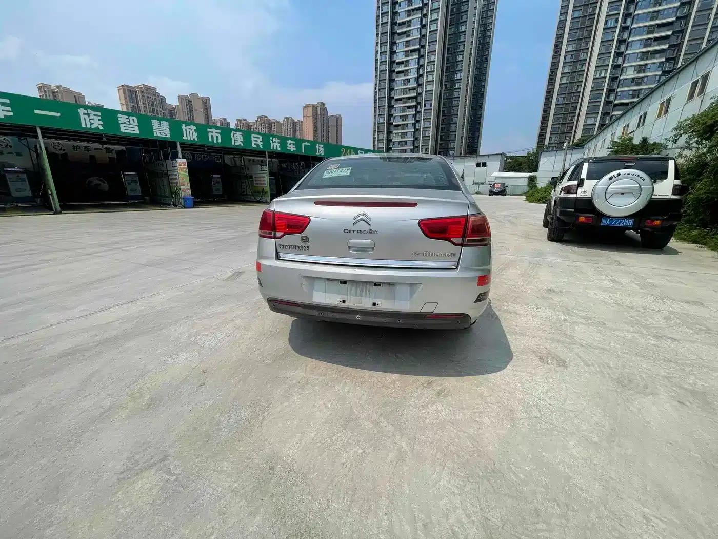 Citroën C4 2013 Sedan 1.6L Manual Premium Edition — миниатюра 8