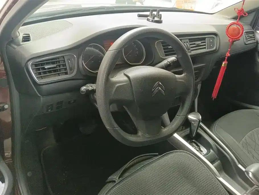 Citroën C3-XR 2015 1.6L Automatic Fashion Edition — миниатюра 12