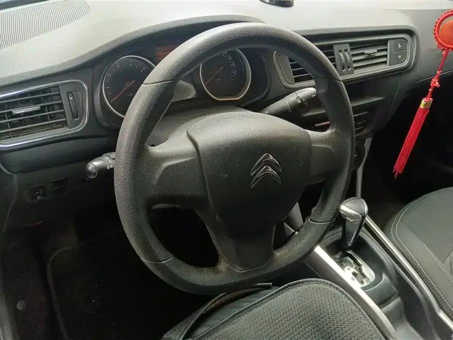 Citroën C3-XR 2015 1.6L Automatic Fashion Edition — миниатюра 15