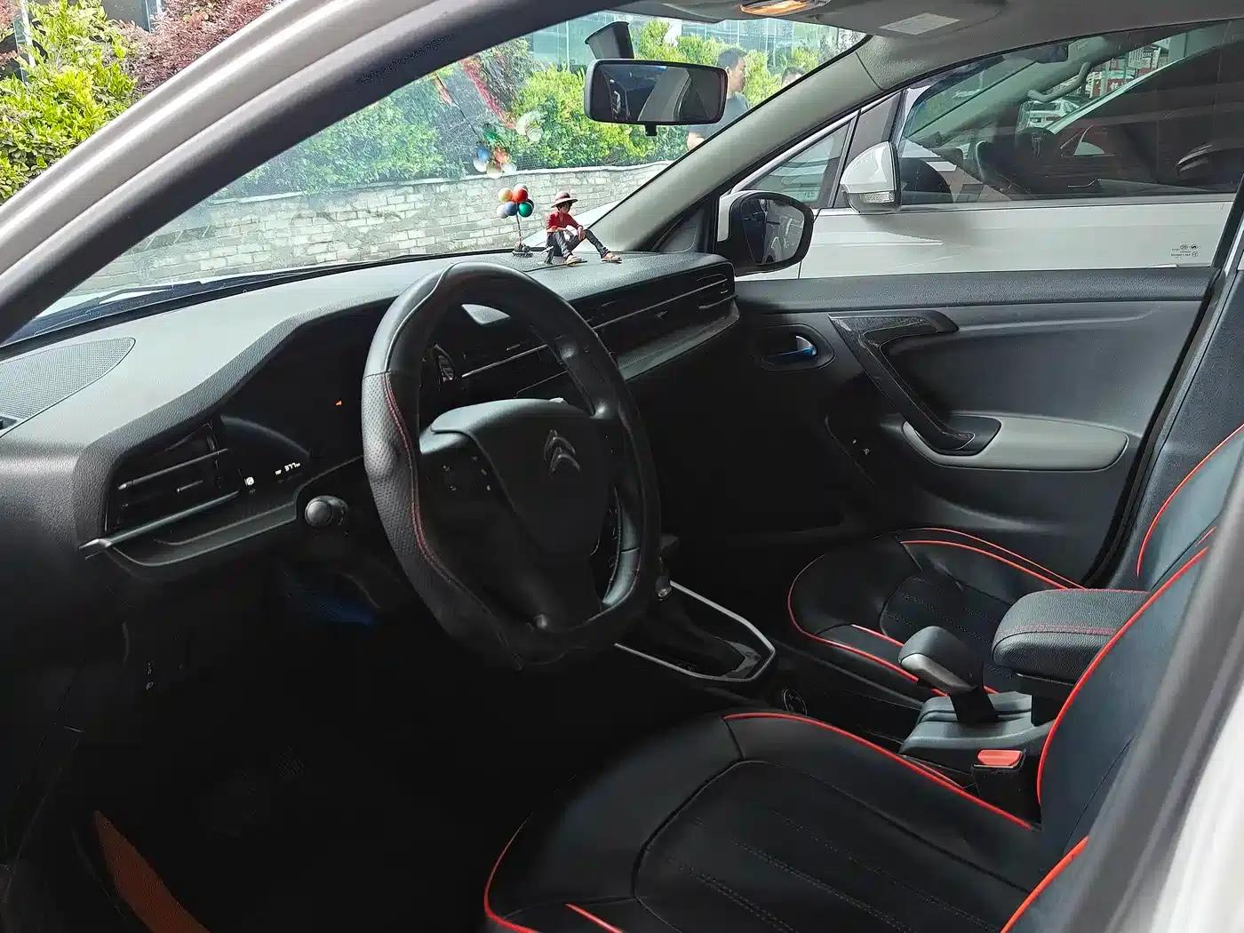 Citroën C3-XR 2021 190THP DCT Premium Edition — миниатюра 4