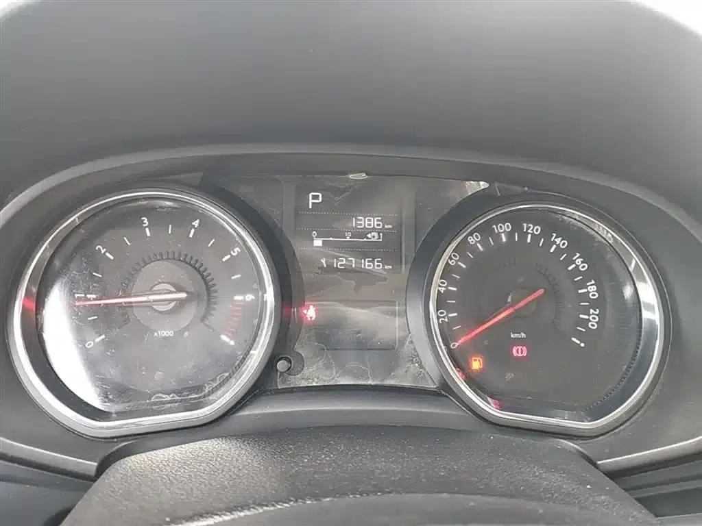 Citroën C3-XR 2015 1.6L Automatic Pioneer Edition — миниатюра 12