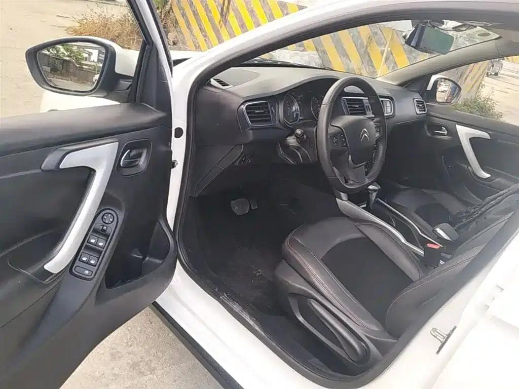 Citroën C3-XR 2015 1.6L Automatic Pioneer Edition — миниатюра 16