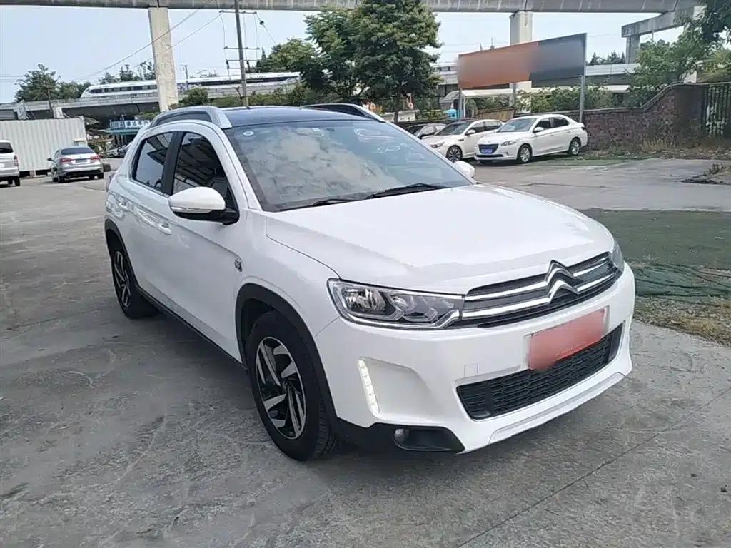 Citroën C3-XR 2015 1.6L Automatic Pioneer Edition — миниатюра 4