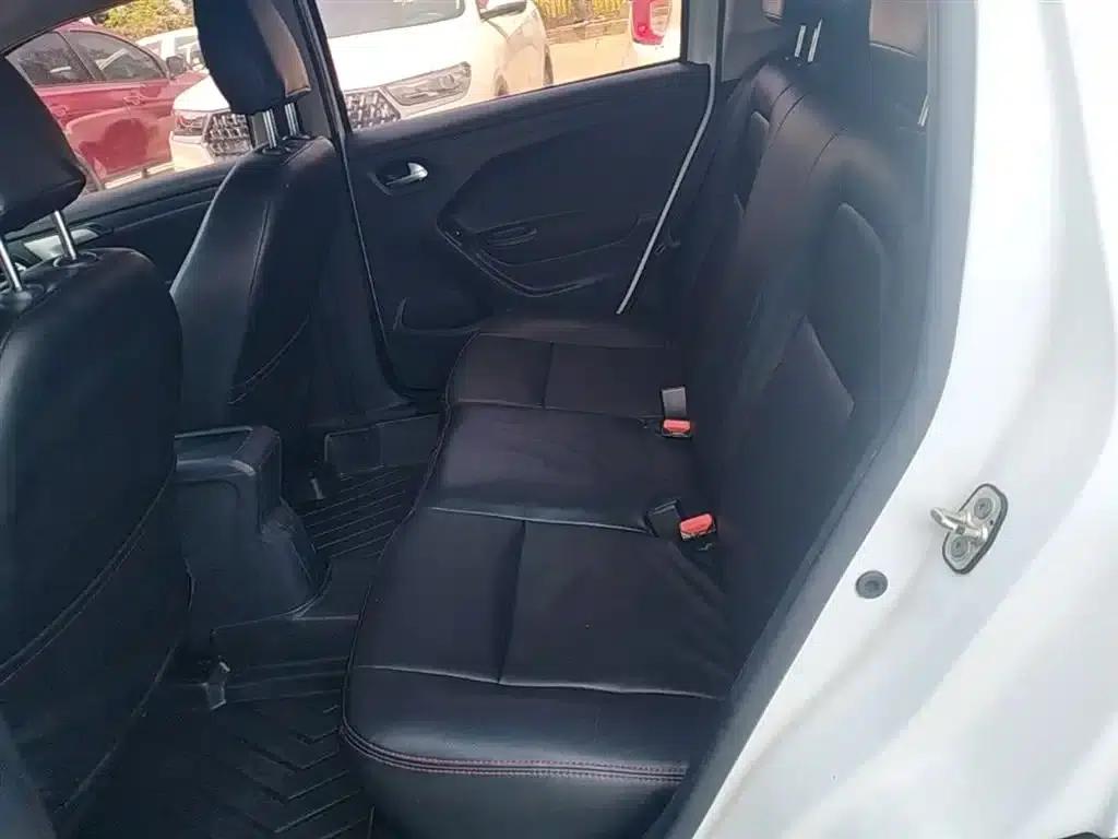 Citroën C3-XR 2018 1.6L Automatic Fashion Edition — миниатюра 17