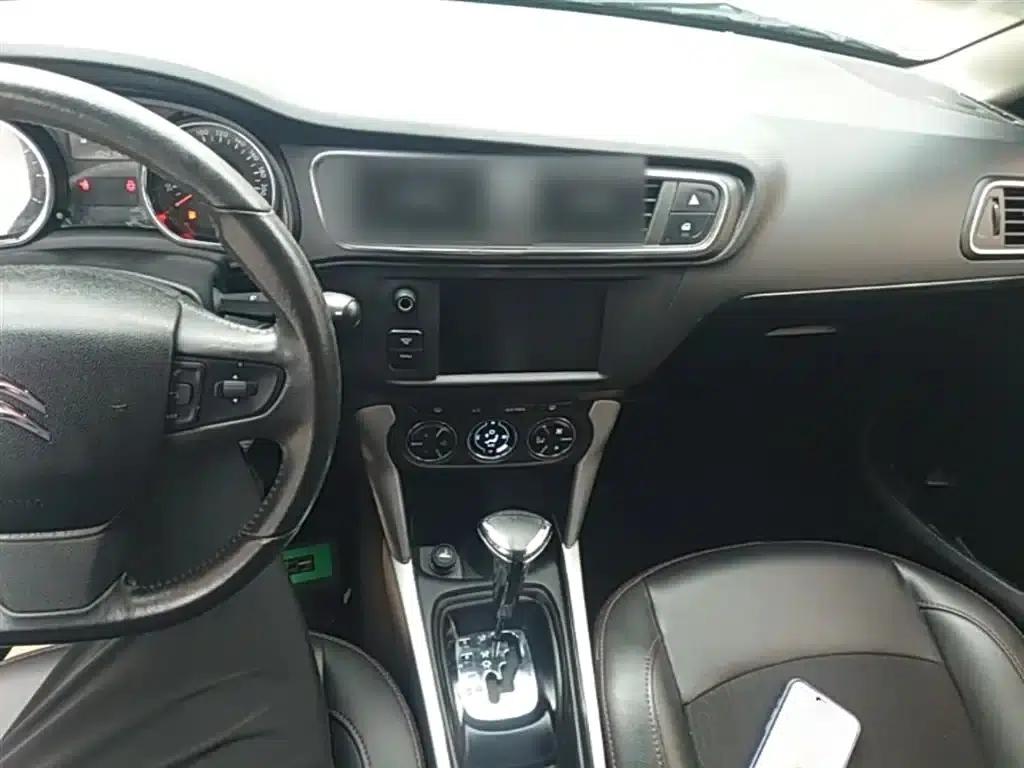 Citroën C3-XR 2015 1.6THP Automatic Pioneer Edition — миниатюра 10