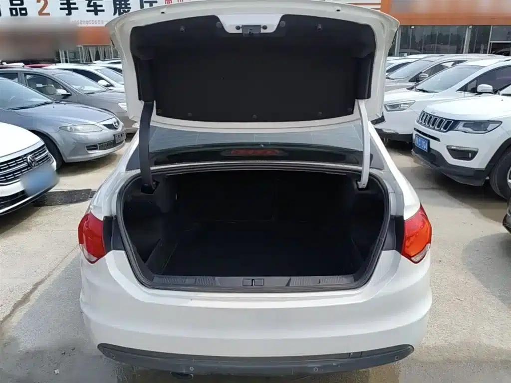 Citroën C4L 2015 1.6T Automatic Premium Edition — миниатюра 12