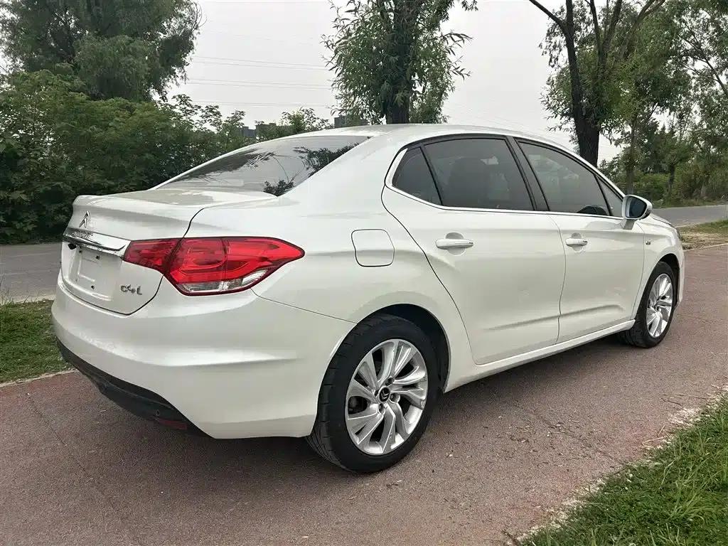Citroën C4L 2015 1.6T Automatic Premium Edition — миниатюра 24