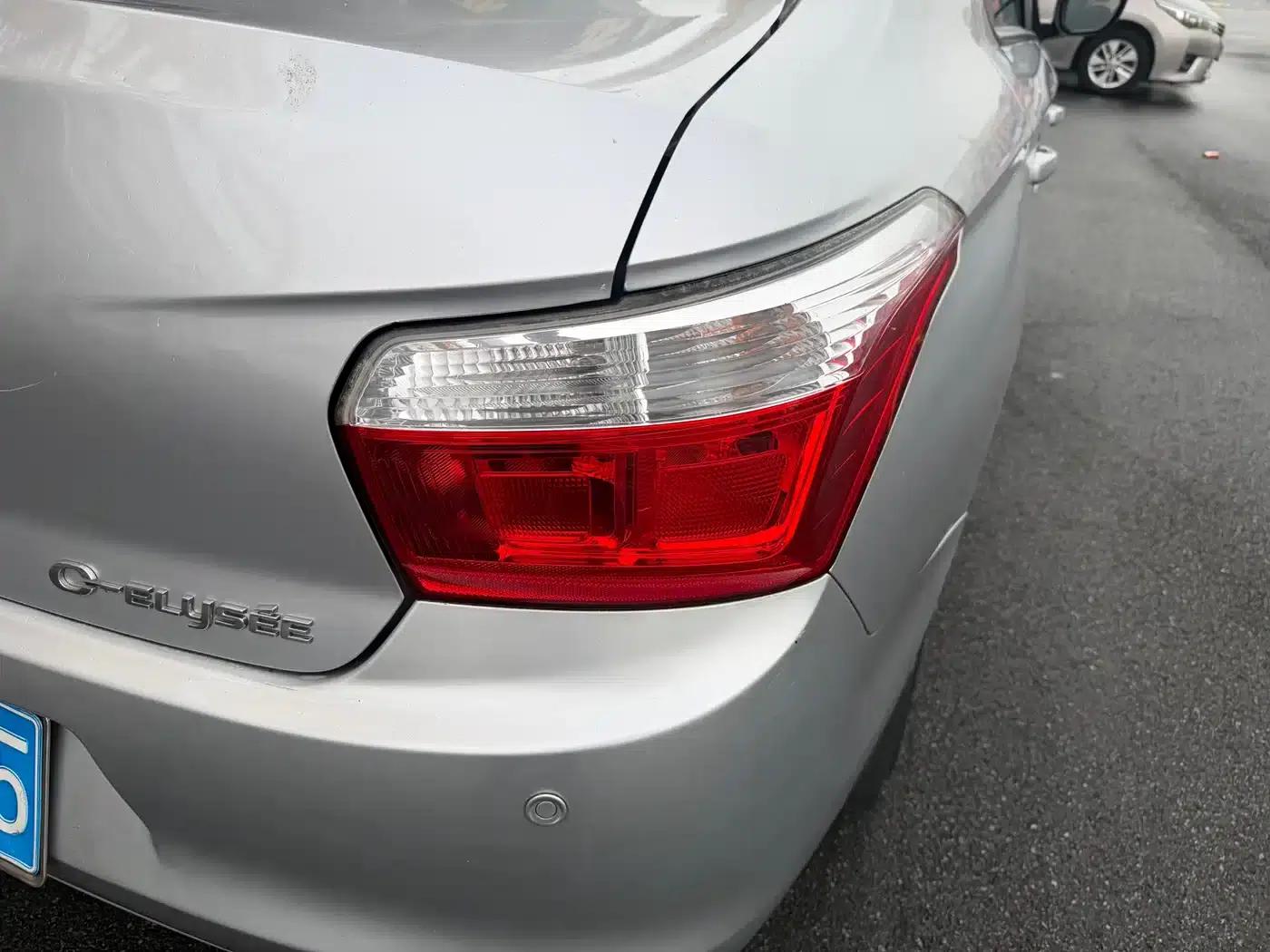 2014 Citroën Elysee 1.6L Automatic Fashion Edition — миниатюра 11