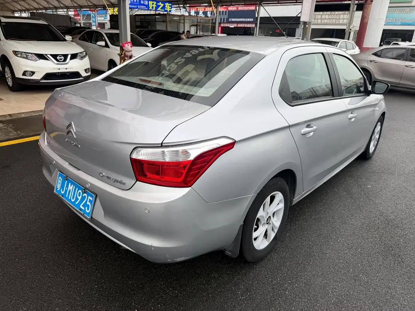 2014 Citroën Elysee 1.6L Automatic Fashion Edition — миниатюра 12