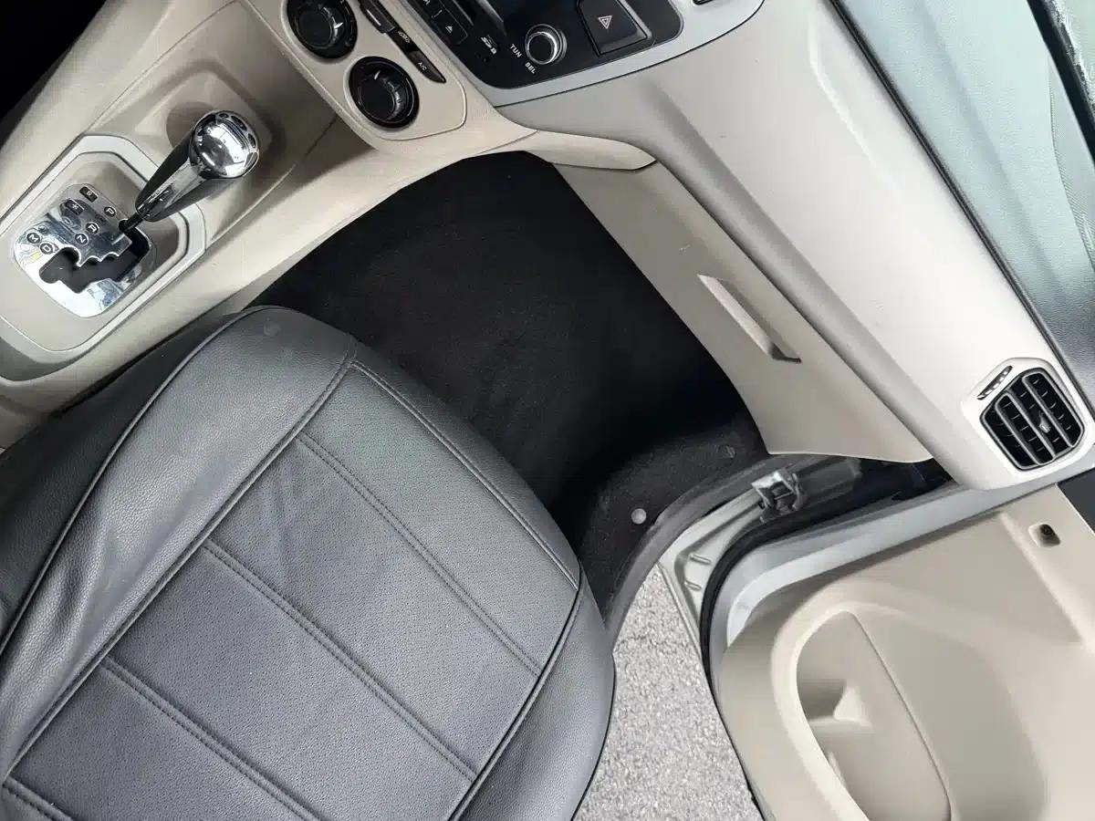 2014 Citroën Elysee 1.6L Automatic Fashion Edition — миниатюра 23