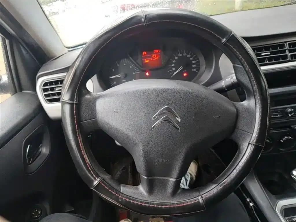2016 Citroën Elysee 1.6L Automatic Fashion Edition — миниатюра 11