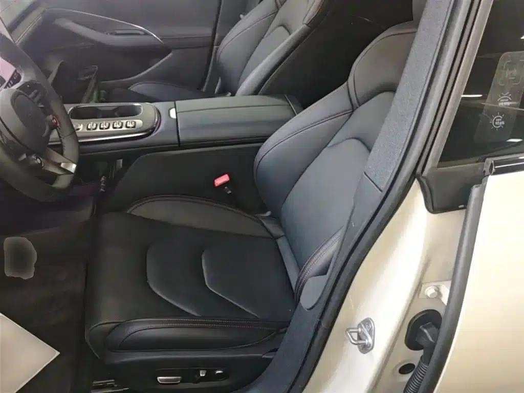 Xiaomi SU7 2024 Rear-Wheel Drive Long Range Advanced Intelligent Driving Pro Edition — миниатюра 15
