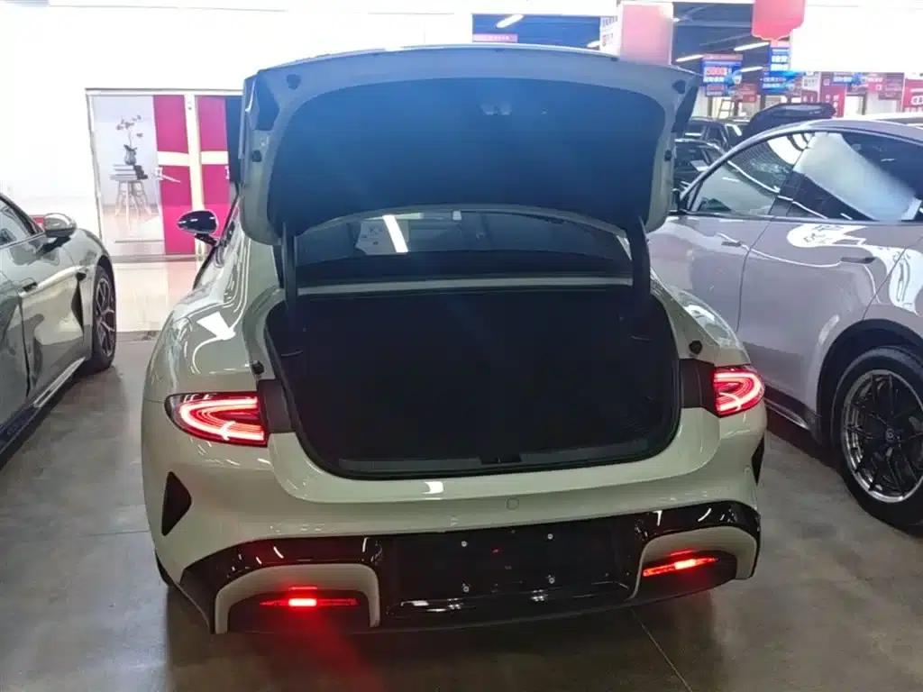 Xiaomi SU7 2024 Rear-Wheel Drive Long Range Advanced Intelligent Driving Pro Edition — миниатюра 19