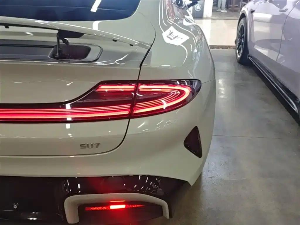 Xiaomi SU7 2024 Rear-Wheel Drive Long Range Advanced Intelligent Driving Pro Edition — миниатюра 8