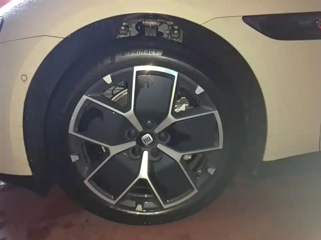 Xiaomi SU7 2024 Rear-Wheel Drive Long Range Advanced Intelligent Driving Pro Edition — миниатюра 23