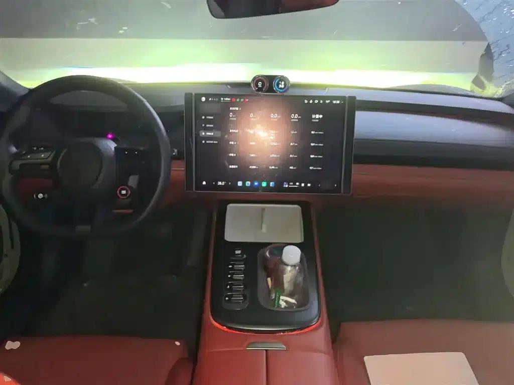 Xiaomi SU7 2024 Rear-Wheel Drive Long Range Advanced Intelligent Driving Pro Edition — миниатюра 10