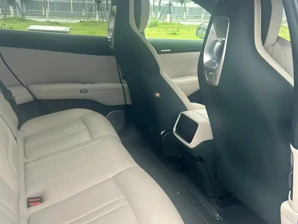 Xiaomi YU7 2025 Model - Long Battery Life Rear-Wheel Drive Edition — миниатюра 8