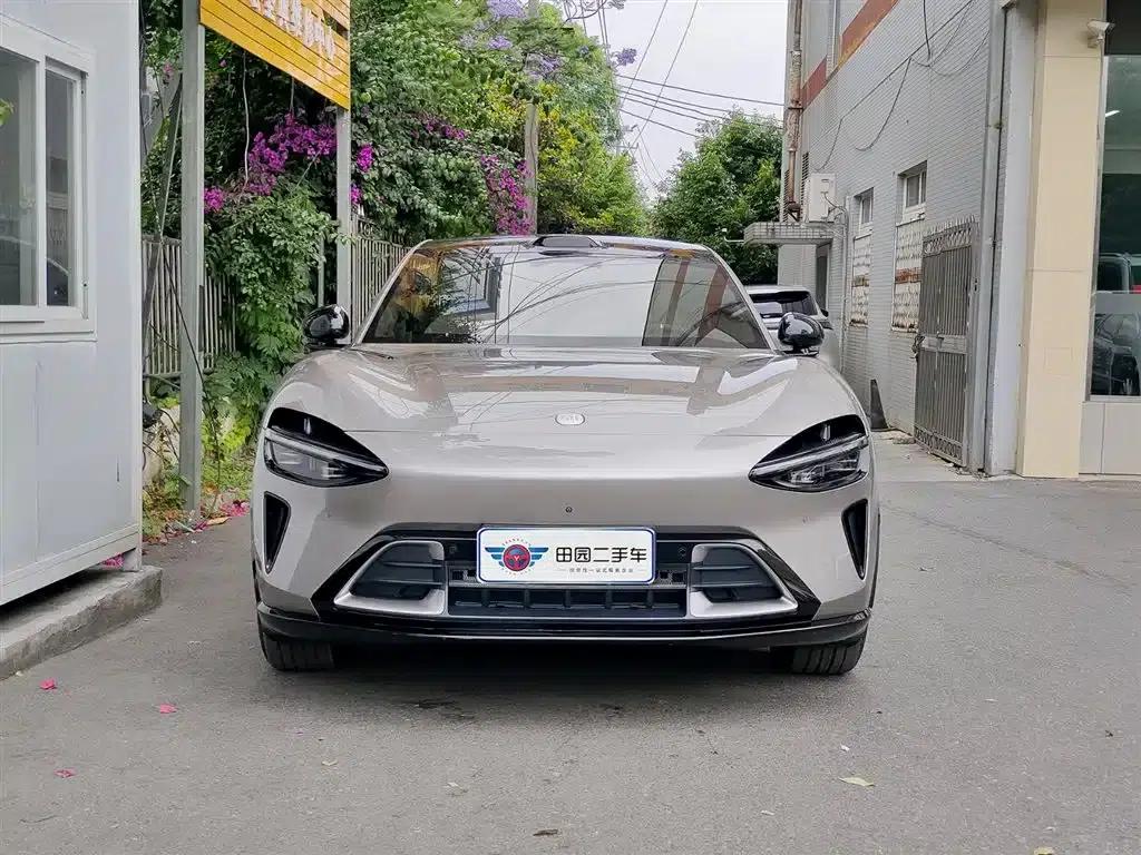 Xiaomi YU7 2025 Ultra-Long Battery Life All-Wheel Drive Pro Edition — миниатюра 2