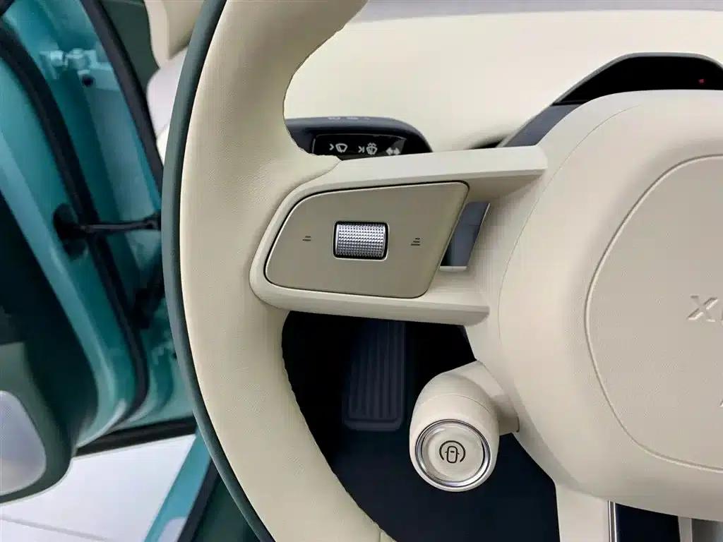 Xiaomi YU7 2025 Model: Long Battery Life, High-Performance All-Wheel Drive Max Edition — миниатюра 21