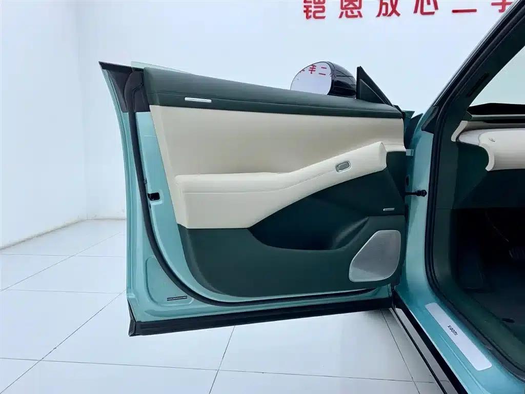 Xiaomi YU7 2025 Model: Long Battery Life, High-Performance All-Wheel Drive Max Edition — миниатюра 31