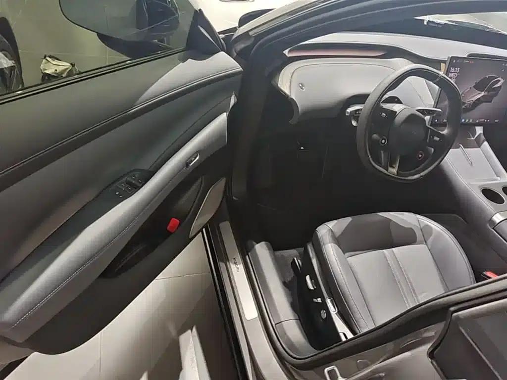 Xiaomi YU7 2025 Model - Long Battery Life Rear-Wheel Drive Edition — миниатюра 16