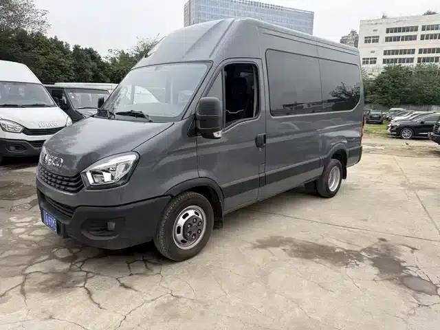 Iveco Daily 2021 3.0T Manual Commercial Long Wheelbase High Roof Side Sliding Door F1C