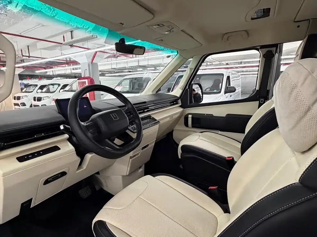2024 Long Range Super VAN, Short Wheelbase, Mid-Roof, 66kWh — миниатюра 7