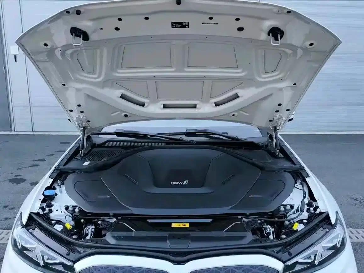 BMW i3 2025 eDrive 35 L — миниатюра 11
