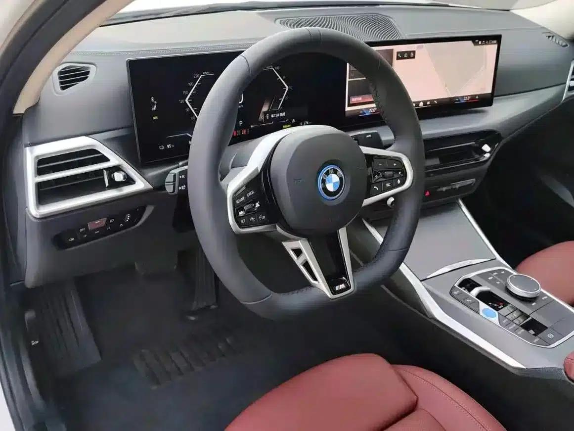 BMW i3 2025 eDrive 35 L — миниатюра 6