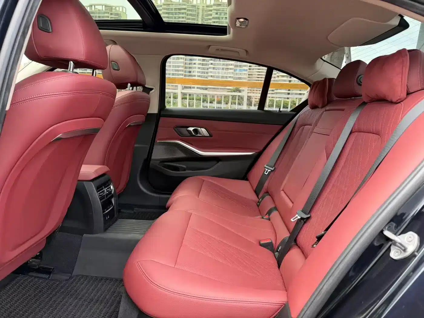 BMW i3 2022 eDrive 35L — миниатюра 3