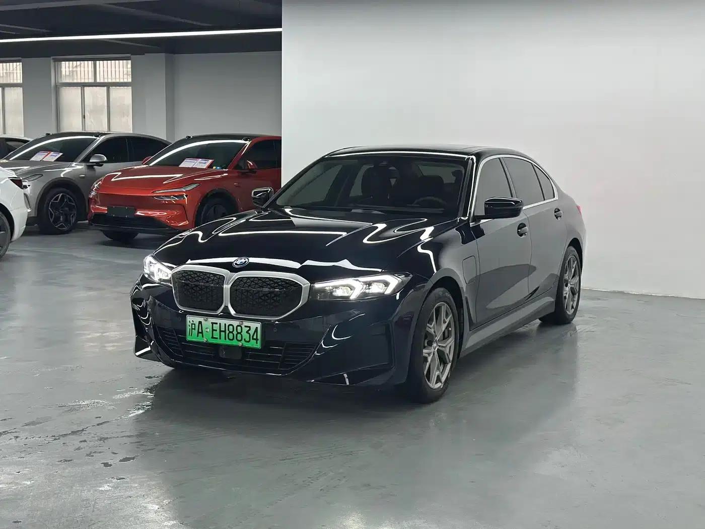 BMW i3 2025 eDrive 35 L — миниатюра 1