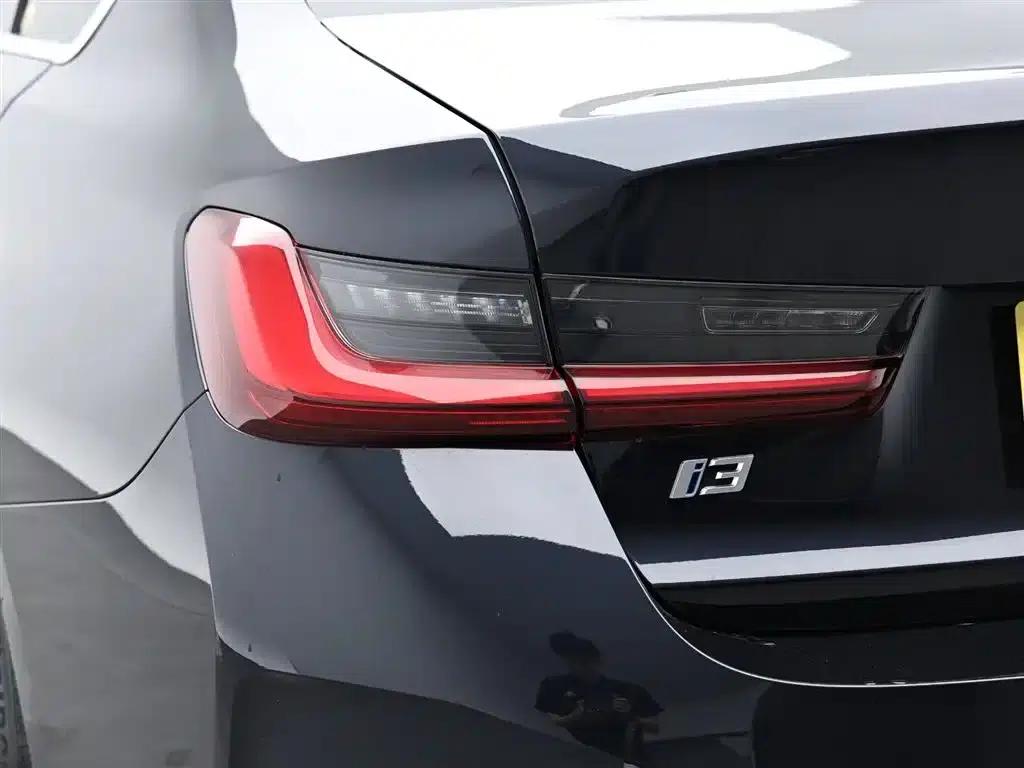 BMW i3 2022 eDrive 35L — миниатюра 7