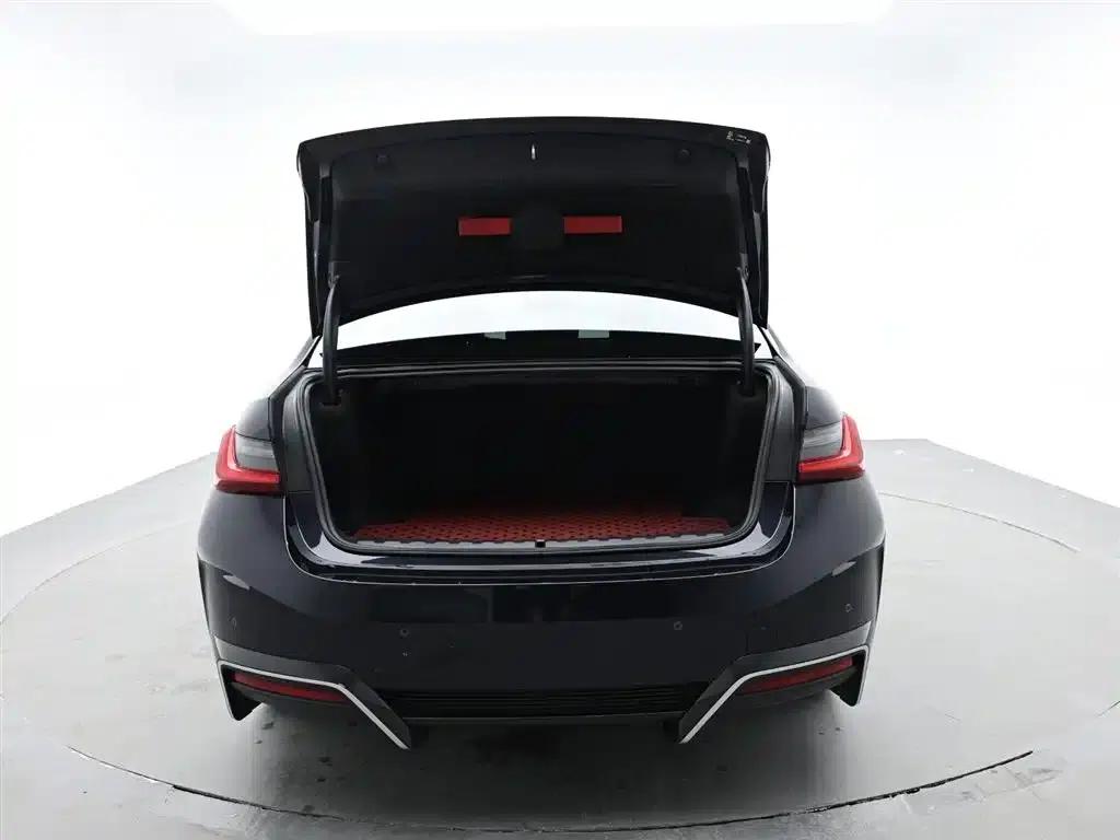 BMW i3 2022 eDrive 35L — миниатюра 8