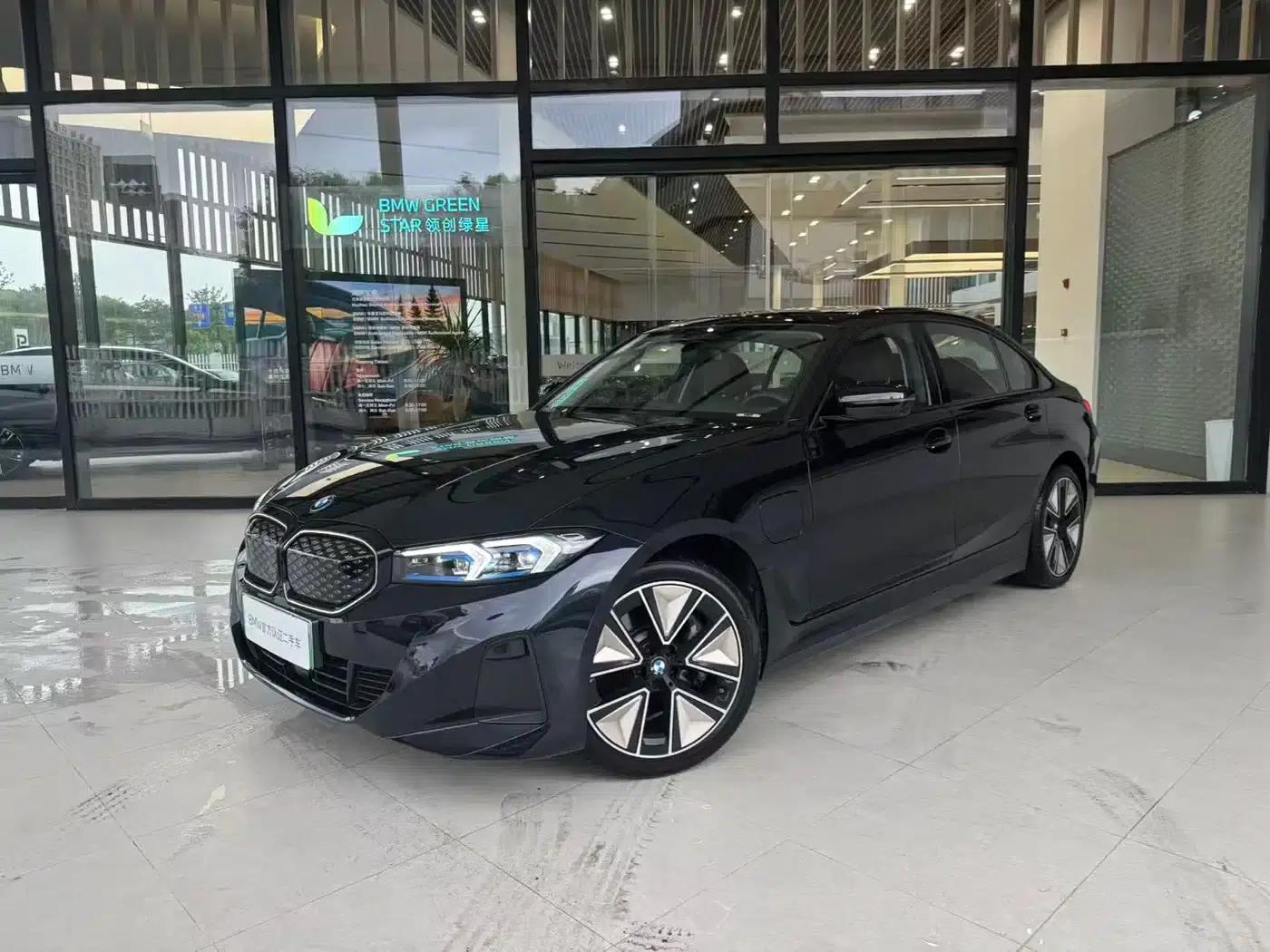 BMW i3 2025 eDrive 40 L Shadow Sport Package — миниатюра 1